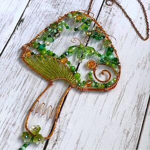 Artisan Hand Wired Mushroom Sun Catcher 76mm Prism